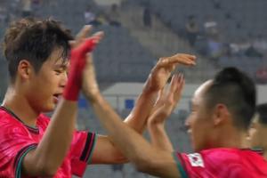 又是角球丢球！国足0-3落后韩国！韩国队第56分钟后点补射得手